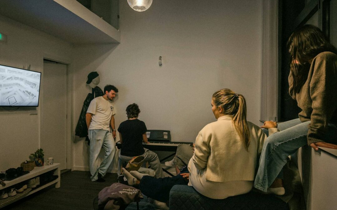 What Happens in a House Church? (A Realistic Walkthrough)